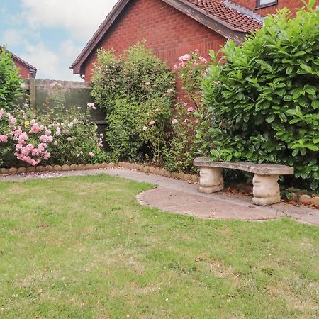 23 Wolsey Close Thornton  外观 照片